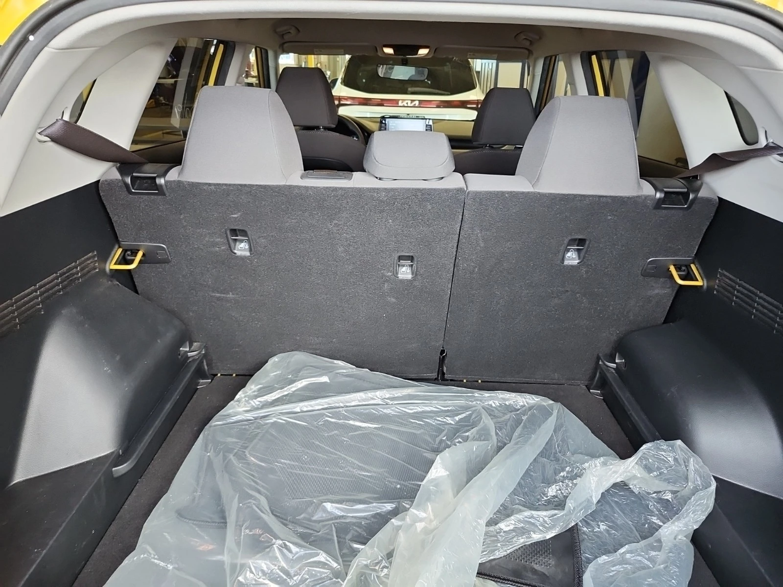 Kia Seltos 2L 4cyl AWD, снимка 13 - Автомобили и джипове - 53710485