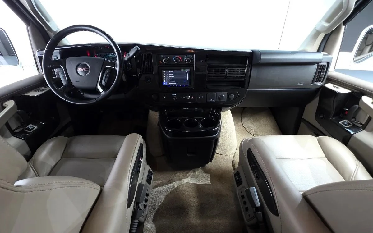 Gmc Savana 6.0 Explorer TV/Масаж/ Подгрев/, снимка 5 - Автомобили и джипове - 54985511