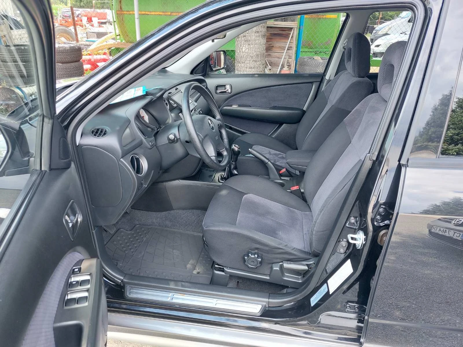 Mitsubishi Outlander 2.0i, 4x4, снимка 10 - Автомобили и джипове - 55222804