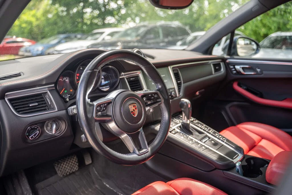Porsche Macan 2.0T* BOSE* DISTRONIC* ПАНОРАМА* ОБДУХВАНЕ* КАМЕРА, снимка 9 - Автомобили и джипове - 55264291