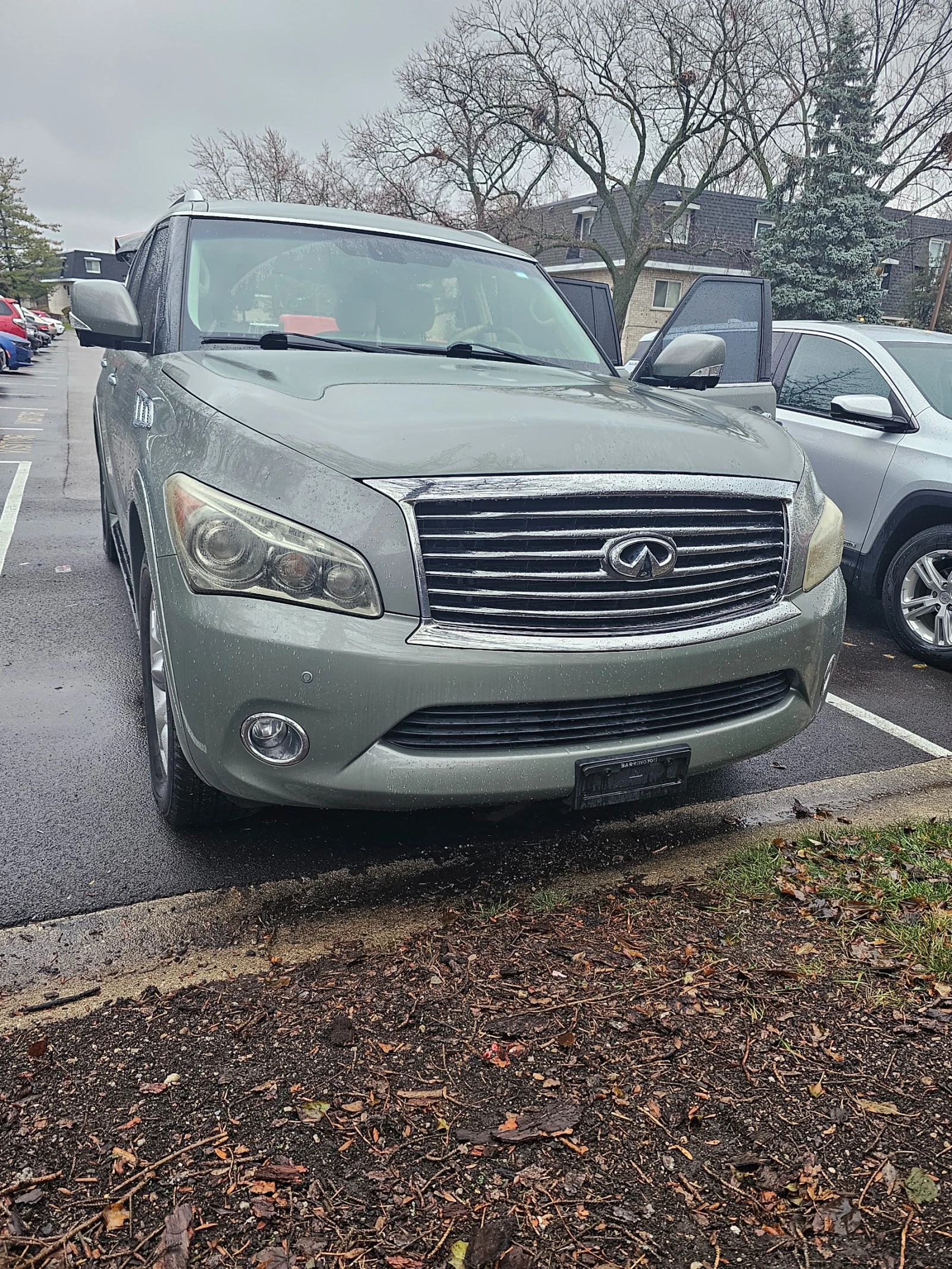Infiniti QX56, снимка 3 - Автомобили и джипове - 55706779