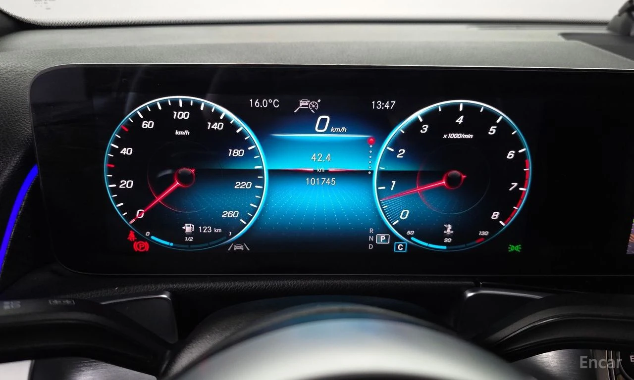 Mercedes-Benz GLB 250 4MATIC* AMG* DISTRONIC* ��������* ������ ���� | Mobile.bg � ����������� 12