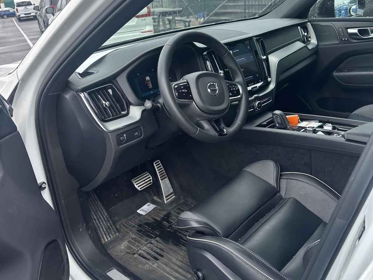 Volvo XC60 * R Design * CARFAX * ����� �� ����������� | Mobile.bg � ����������� 5
