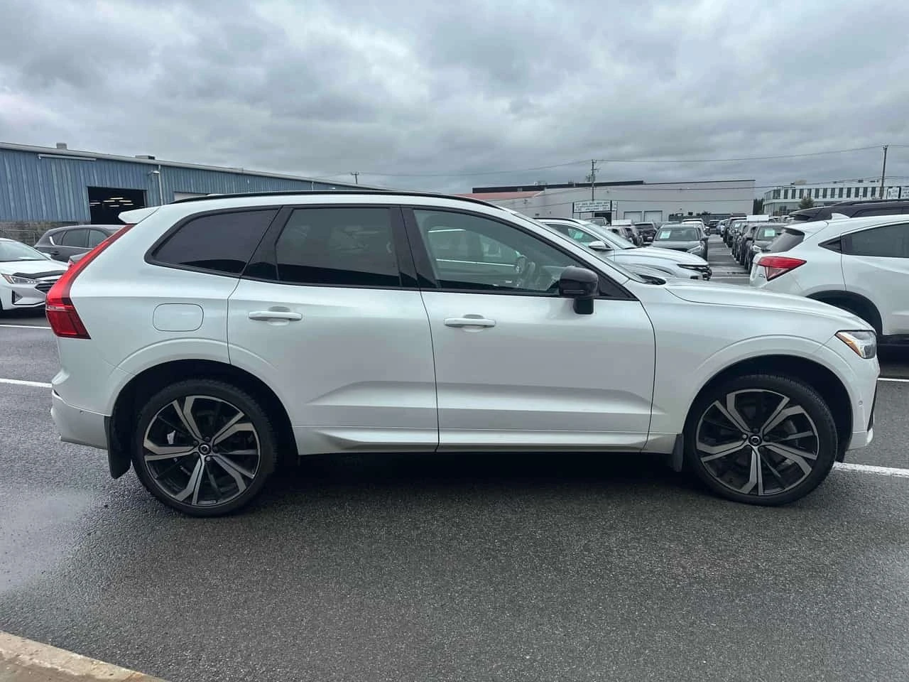 Volvo XC60 * R Design * CARFAX * ����� �� ����������� | Mobile.bg � ����������� 3