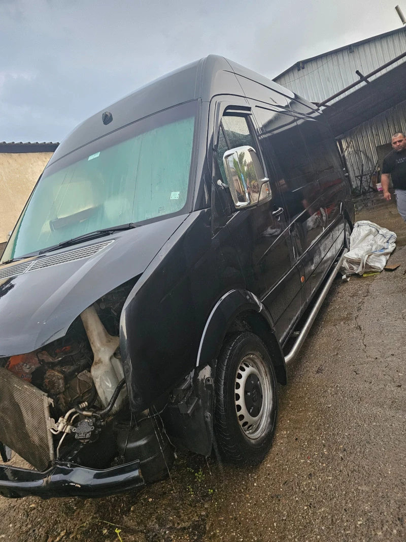 VW Crafter Макси, снимка 15 - Бусове и автобуси - 46131049