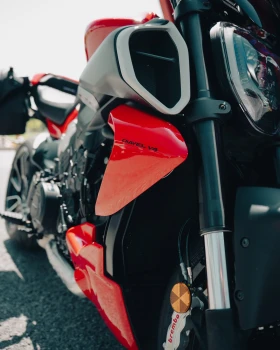 Ducati Diavel V4 | Mobile.bg    10