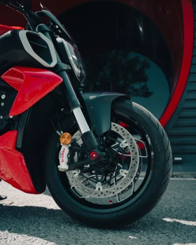 Ducati Diavel V4 | Mobile.bg    13