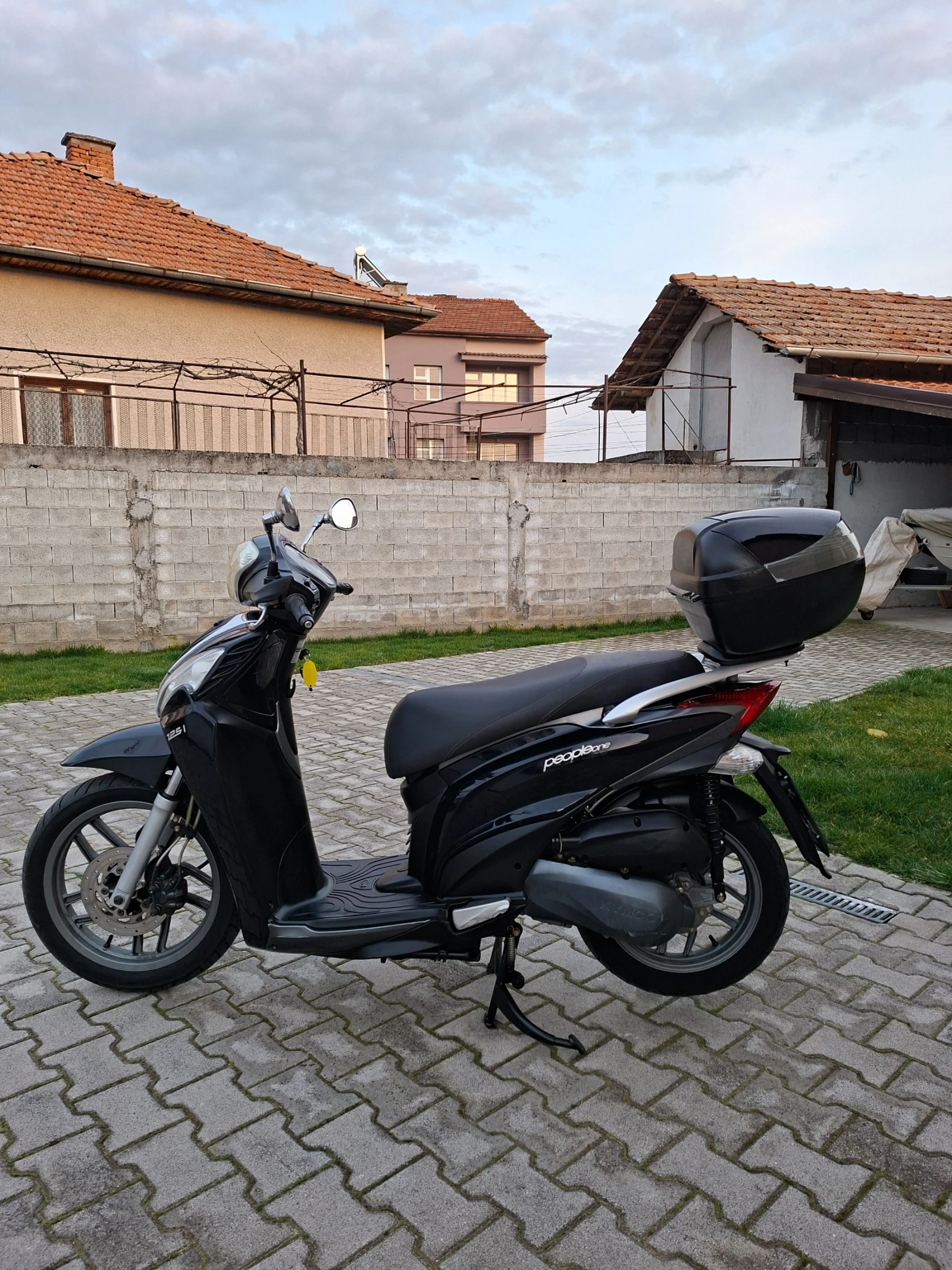 Kymco People One 125 - изображение 6