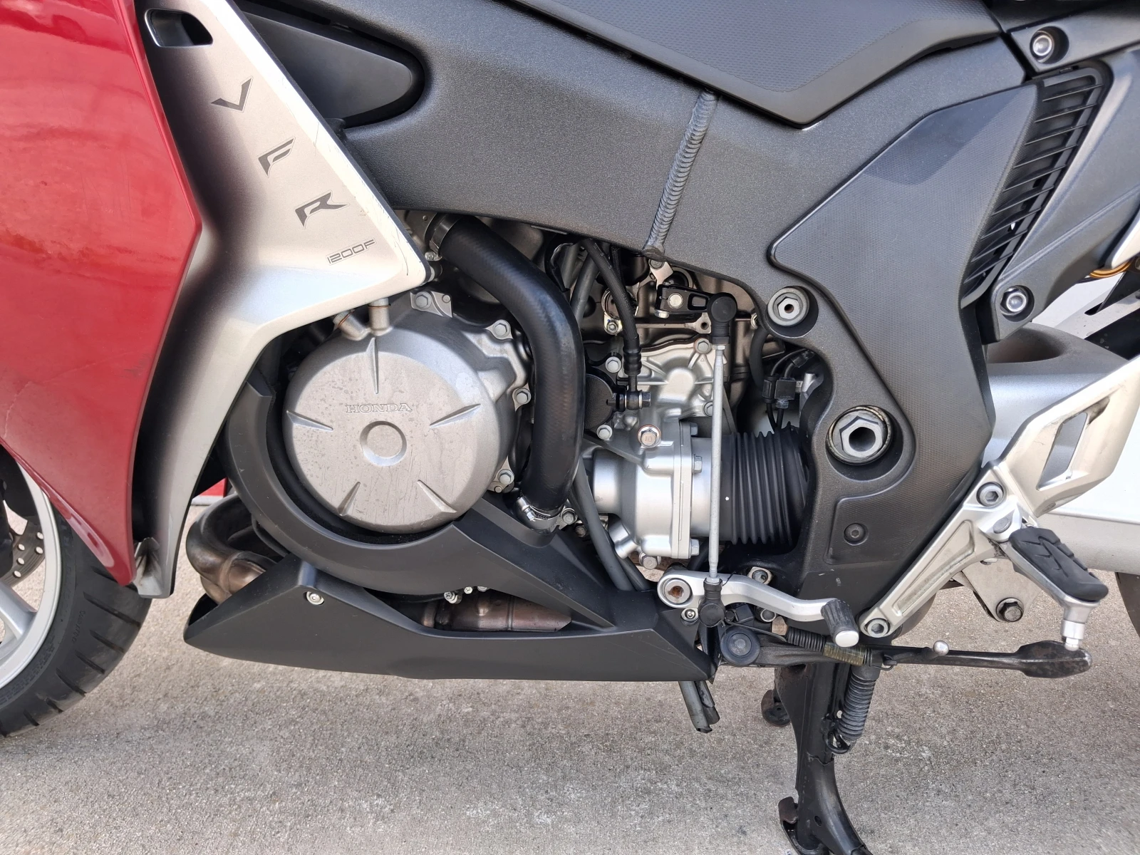 Honda Vfr 1200F ABS, снимка 6 - Мотоциклети и мототехника - 54556006