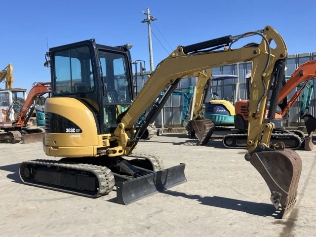 Багер Cat 303CCR - ОЧАКВАН ВНОС 06.06.2026!!!, снимка 2 - Индустриална техника - 53611578