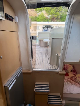 Моторна яхта Beneteau MIRAKUl 30* 2018* ДИЗЕЛ* VOLVO PENTA* , снимка 7