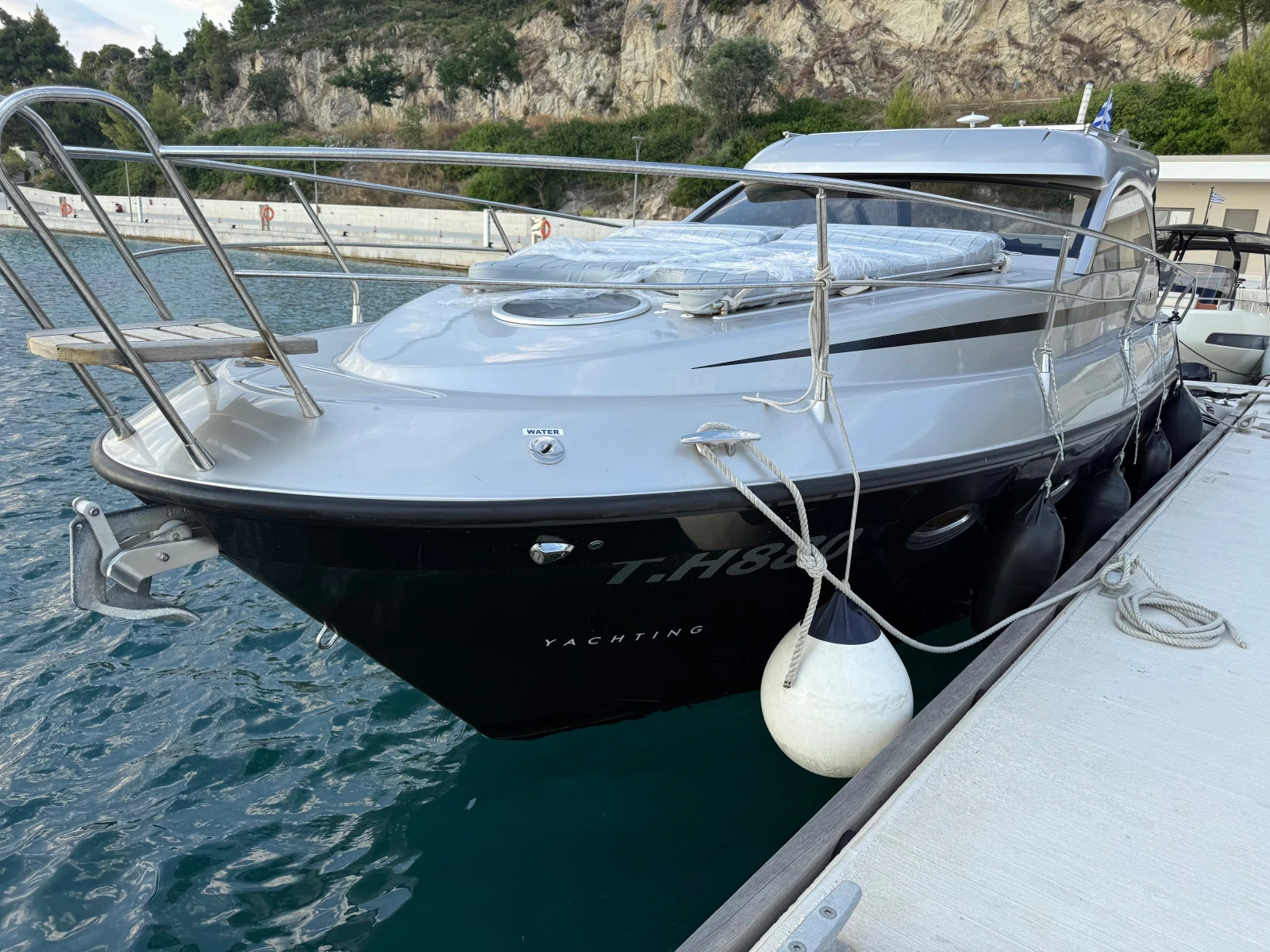 Моторна яхта Beneteau MIRAKUl 30* 2018* ДИЗЕЛ* VOLVO PENTA* 