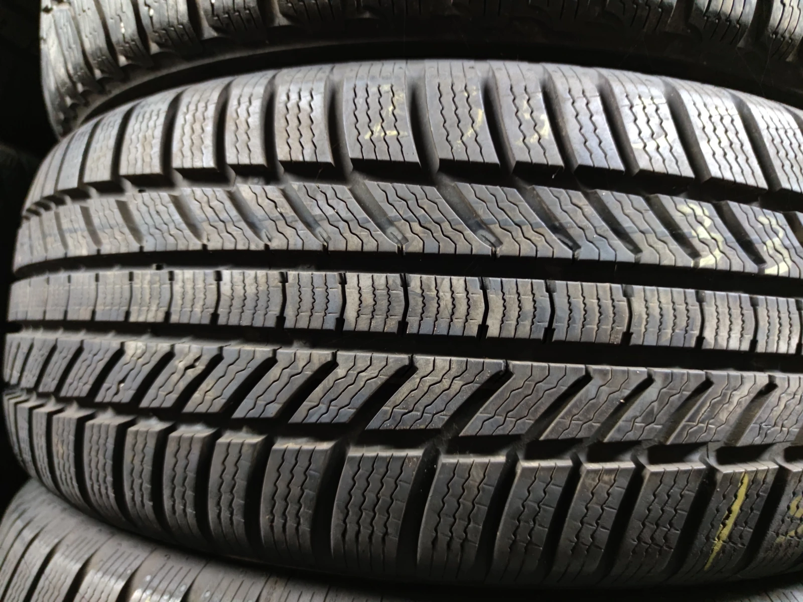  235/55R17 | Mobile.bg   1