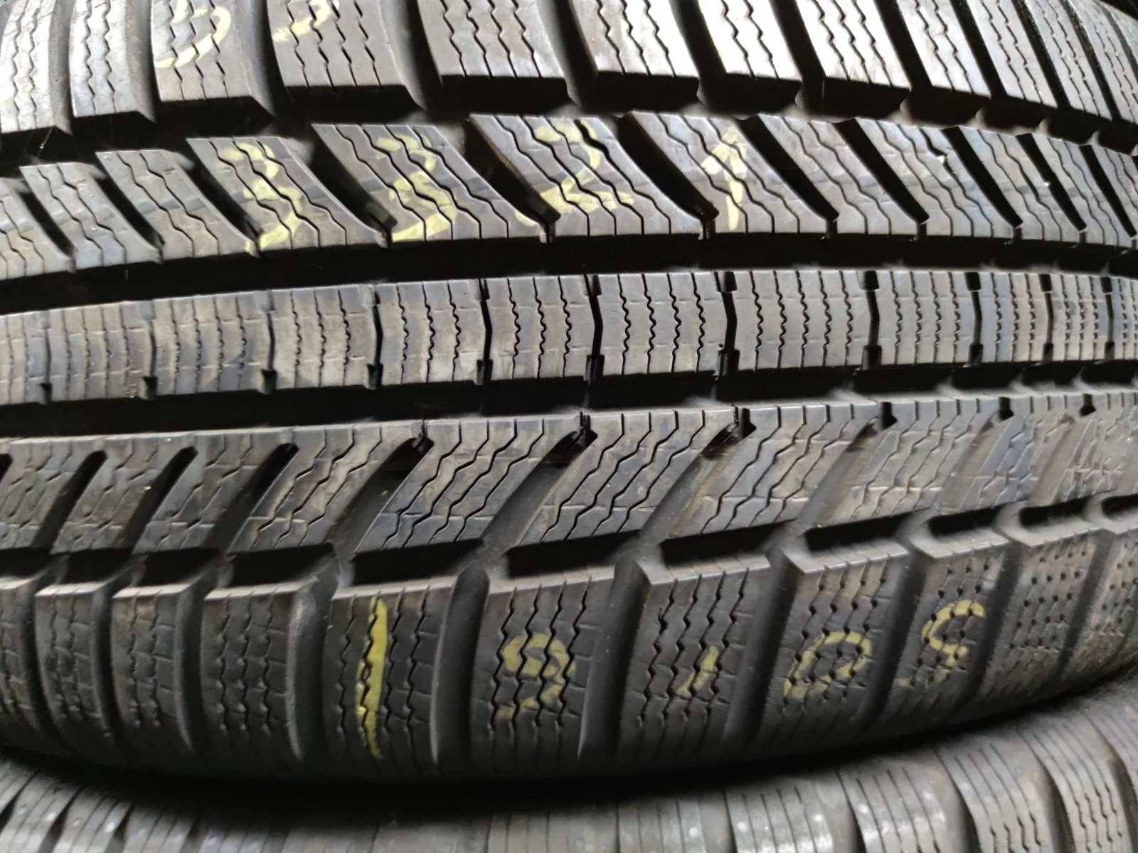  235/55R17 | Mobile.bg   5