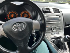 Toyota Auris, снимка 6