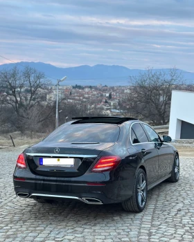 Mercedes-Benz E 220 FULL AMG PACK/BURMESTER/PANO, снимка 3