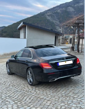 Mercedes-Benz E 220 FULL AMG PACK/BURMESTER/PANO, снимка 4