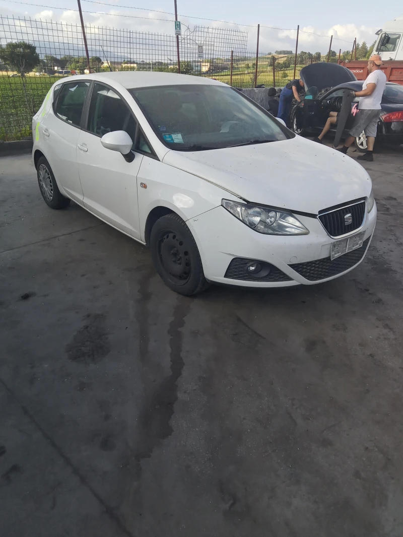 Seat Ibiza 1.6tdi, снимка 1 - Автомобили и джипове - 45613859