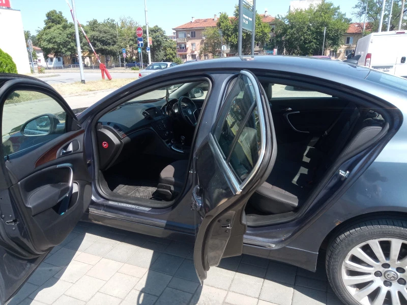 Opel Insignia SE 130 CDTI, снимка 13 - Автомобили и джипове - 47590709