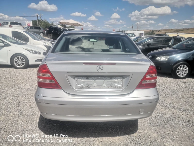 Mercedes-Benz C 180, снимка 6 - Автомобили и джипове - 46870313