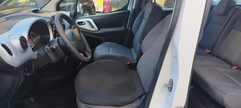 Citroen Berlingo 1.6i-98к.с, снимка 10 - Автомобили и джипове - 48381745