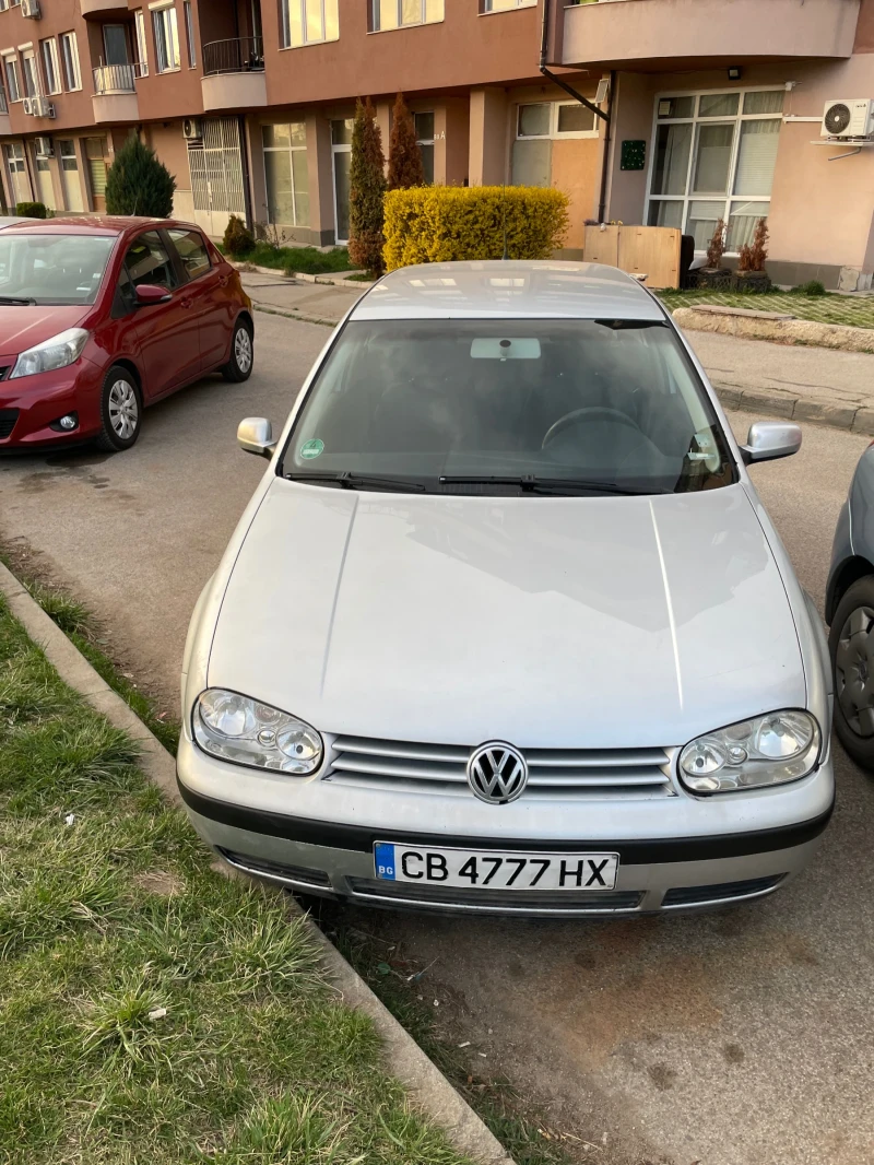 VW Golf, снимка 1 - Автомобили и джипове - 49508388