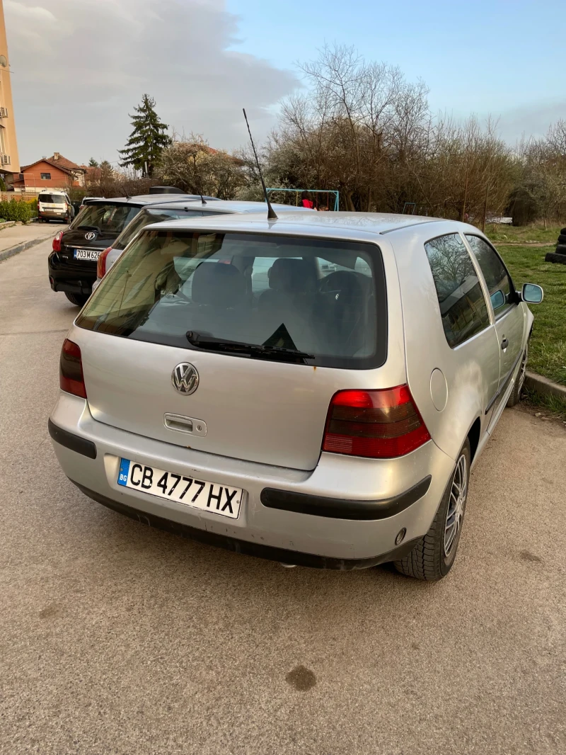 VW Golf, снимка 5 - Автомобили и джипове - 49508388