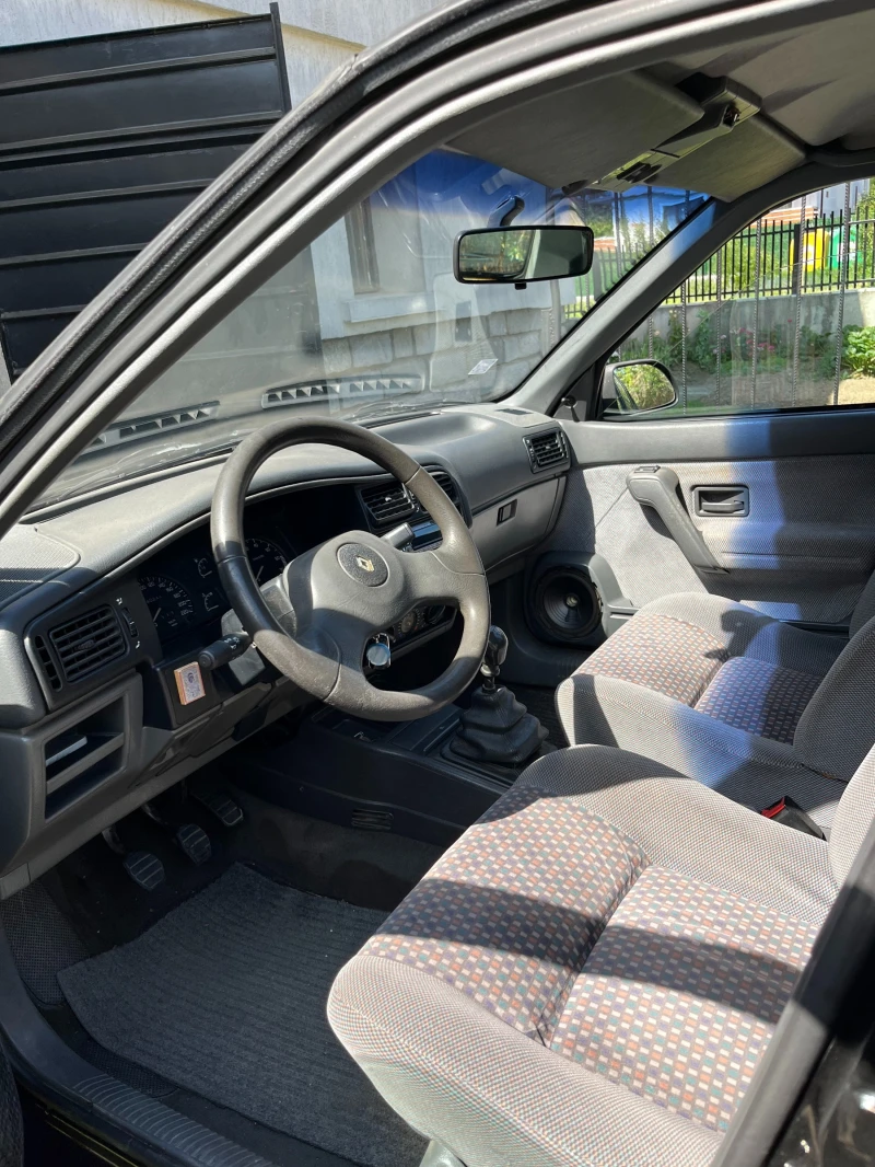 Renault 19, снимка 8 - Автомобили и джипове - 51237822