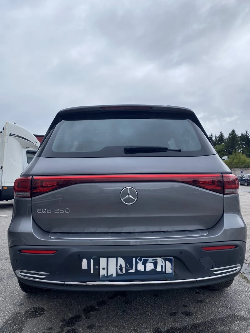 Mercedes-Benz EQB 250, снимка 5 - Автомобили и джипове - 52191776