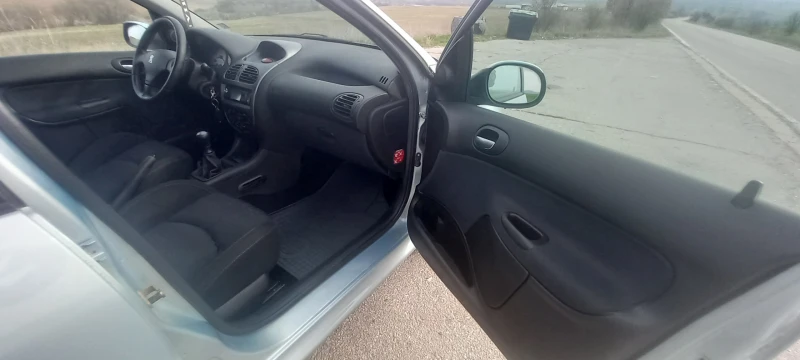Peugeot 206, снимка 11 - Автомобили и джипове - 52675955