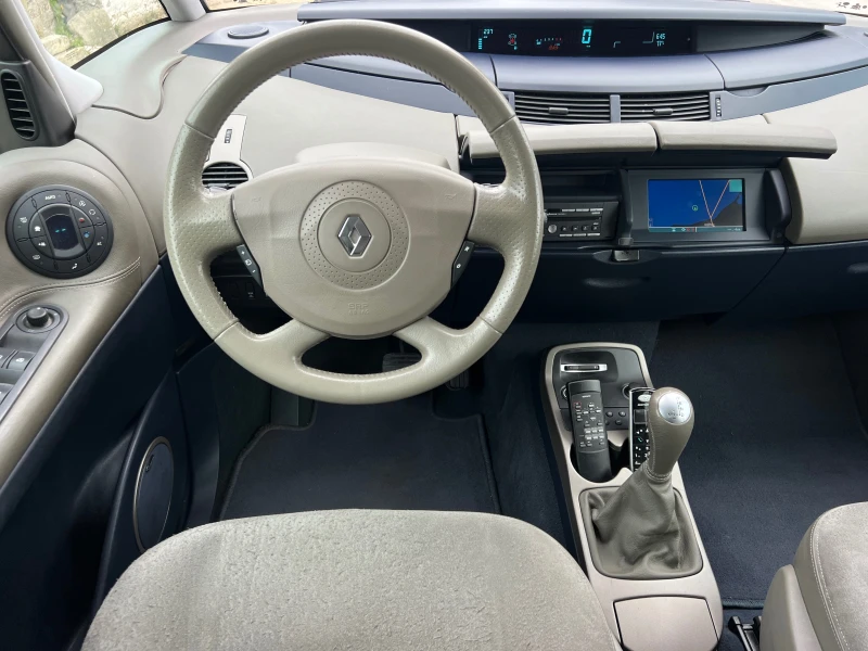 Renault Espace 3.0DCI XENON/NAVI/PODGREV/KOJA/UNIKAT, снимка 16 - Автомобили и джипове - 52181463