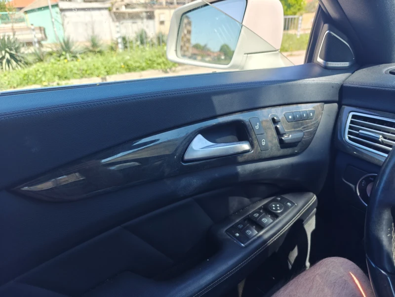 Mercedes-Benz CLS 550 4 Matic AMG, снимка 9 - Автомобили и джипове - 52606572