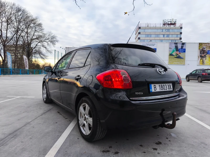 Toyota Auris, снимка 3 - Автомобили и джипове - 52722062