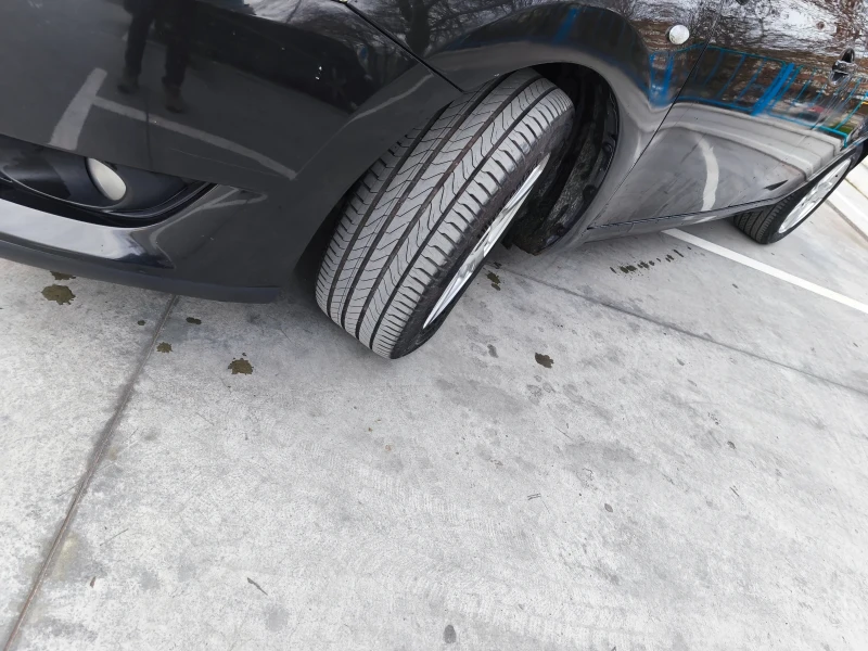 Toyota Auris, снимка 12 - Автомобили и джипове - 52722062