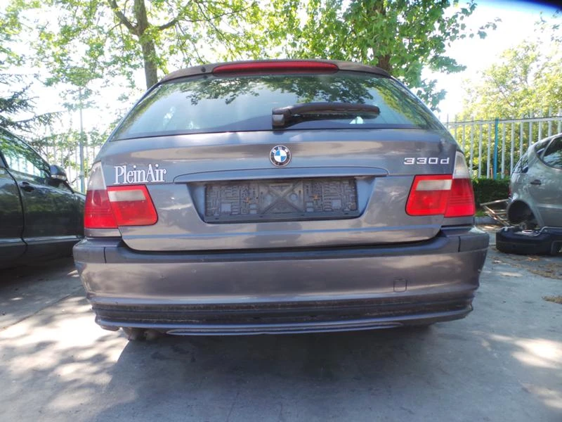 BMW 330, снимка 6 - Автомобили и джипове - 47850572