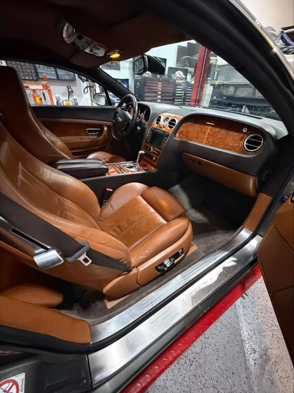 Bentley Continental * GT * CARFAX * ЦЕНА ДО БГ - изображение 10