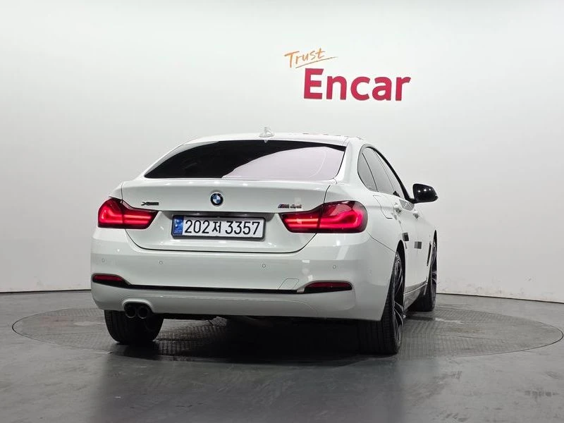 BMW 324 420d xDrive Sport GranCoupe| 190к.с.| ВКЛ.ТЕХНОТЕС, снимка 4 - Автомобили и джипове - 55221355