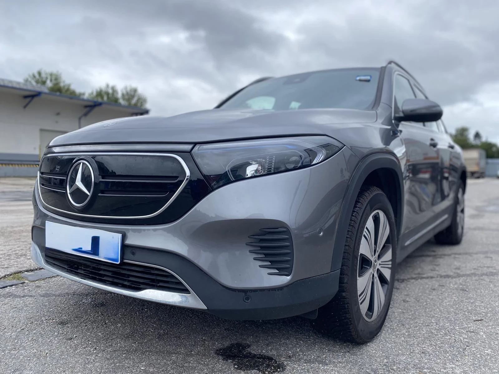 Mercedes-Benz EQB 250, снимка 1