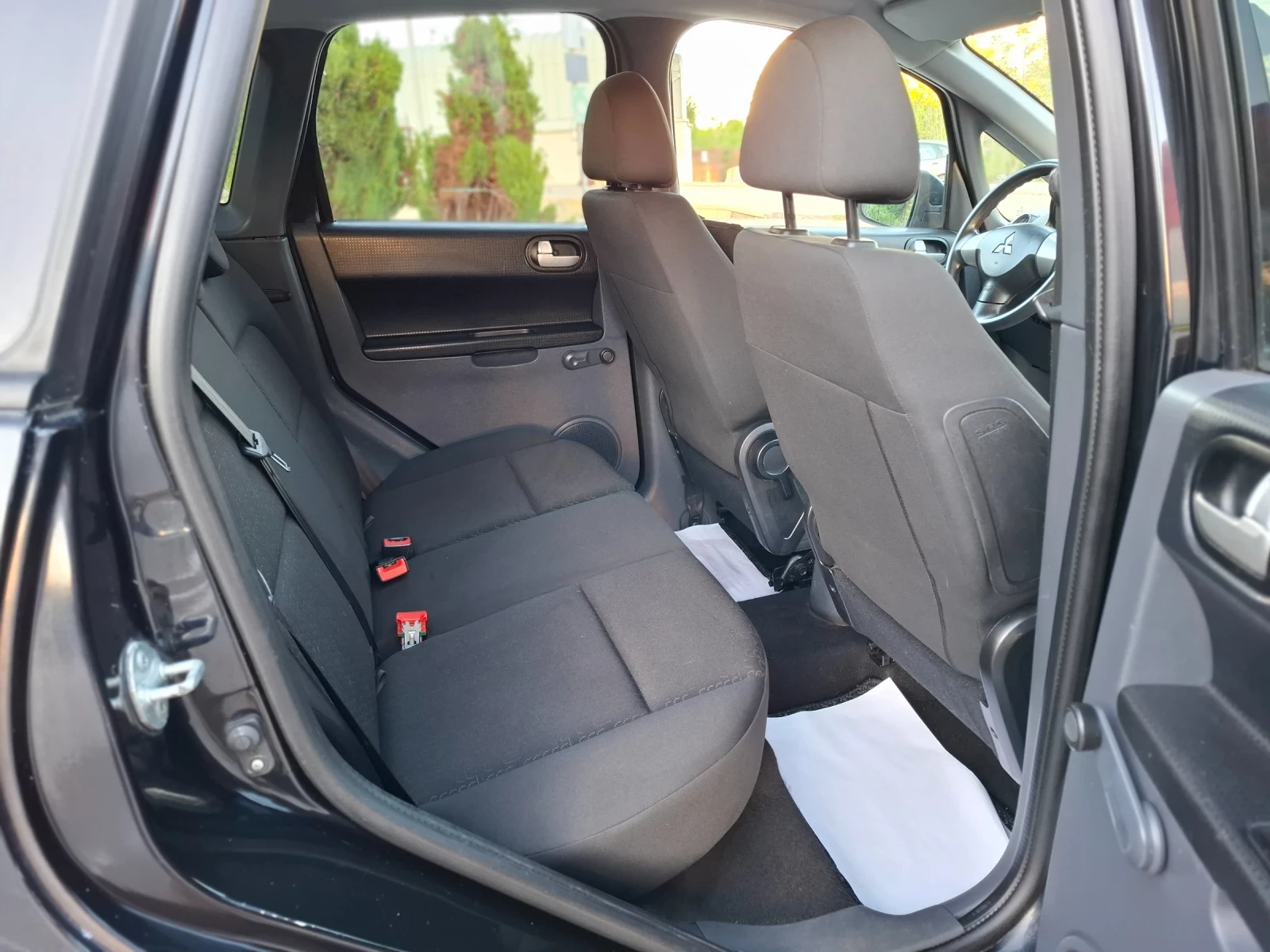 Mitsubishi Colt 1.3i 95hp * КЛИМАТИК * EURO 4 *  - изображение 10