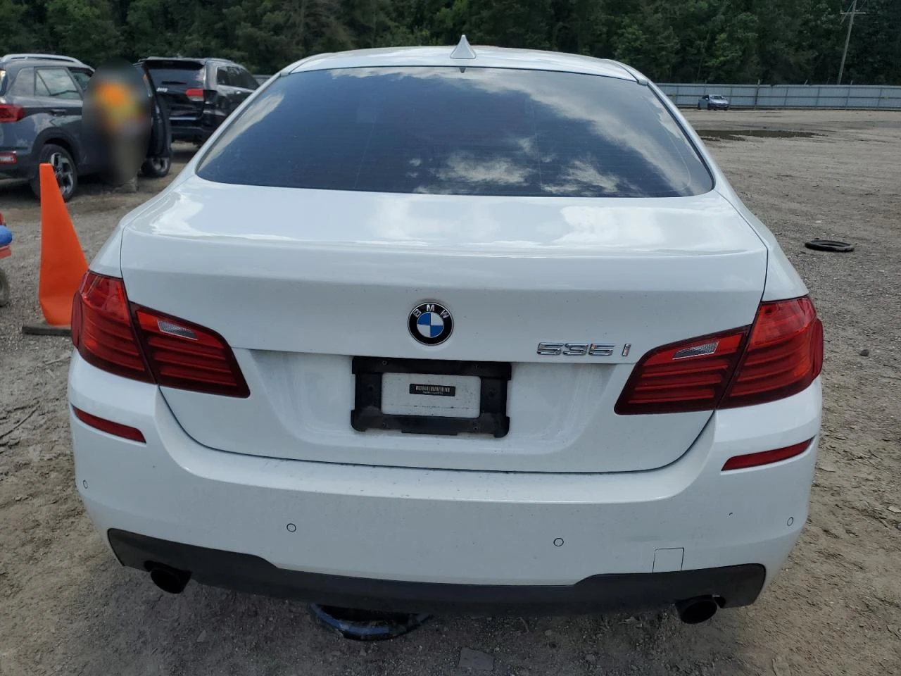 BMW 535 I (M-Pack) Recaro* Shadowline* Ambient* Head-Up*  - изображение 4
