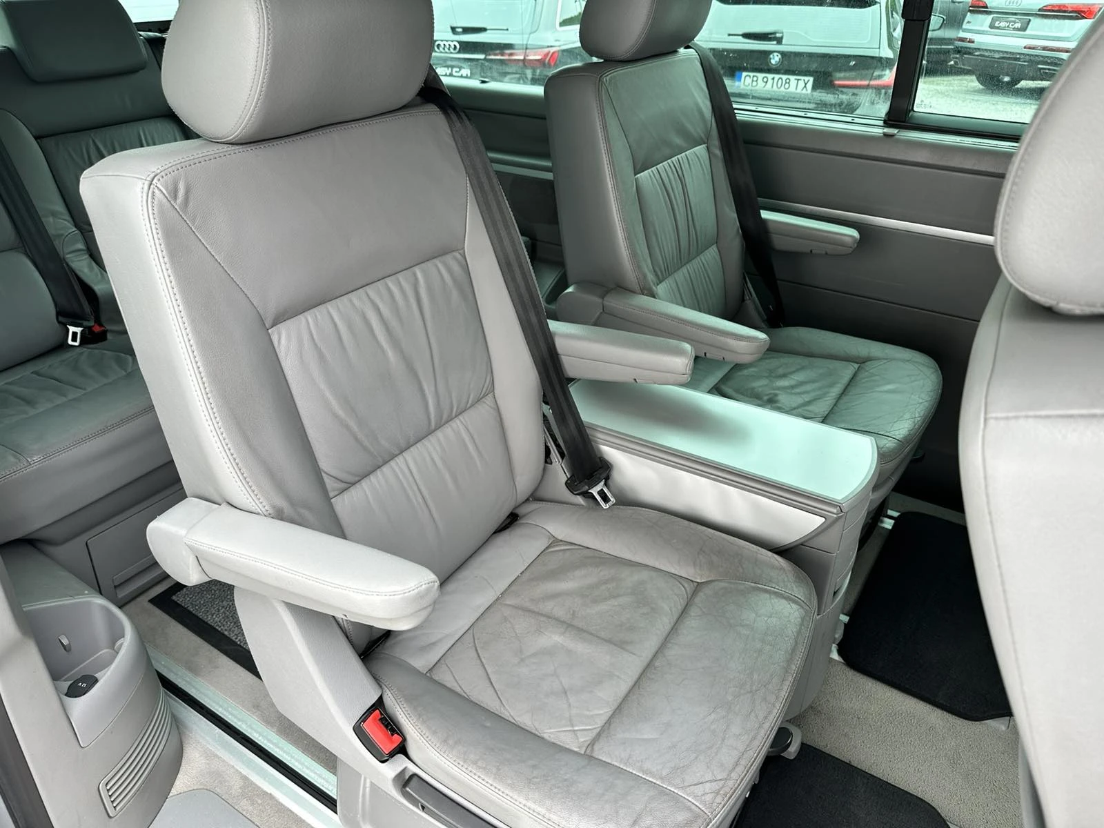 VW Multivan 2.5 Tdi HIGHLINE - изображение 9