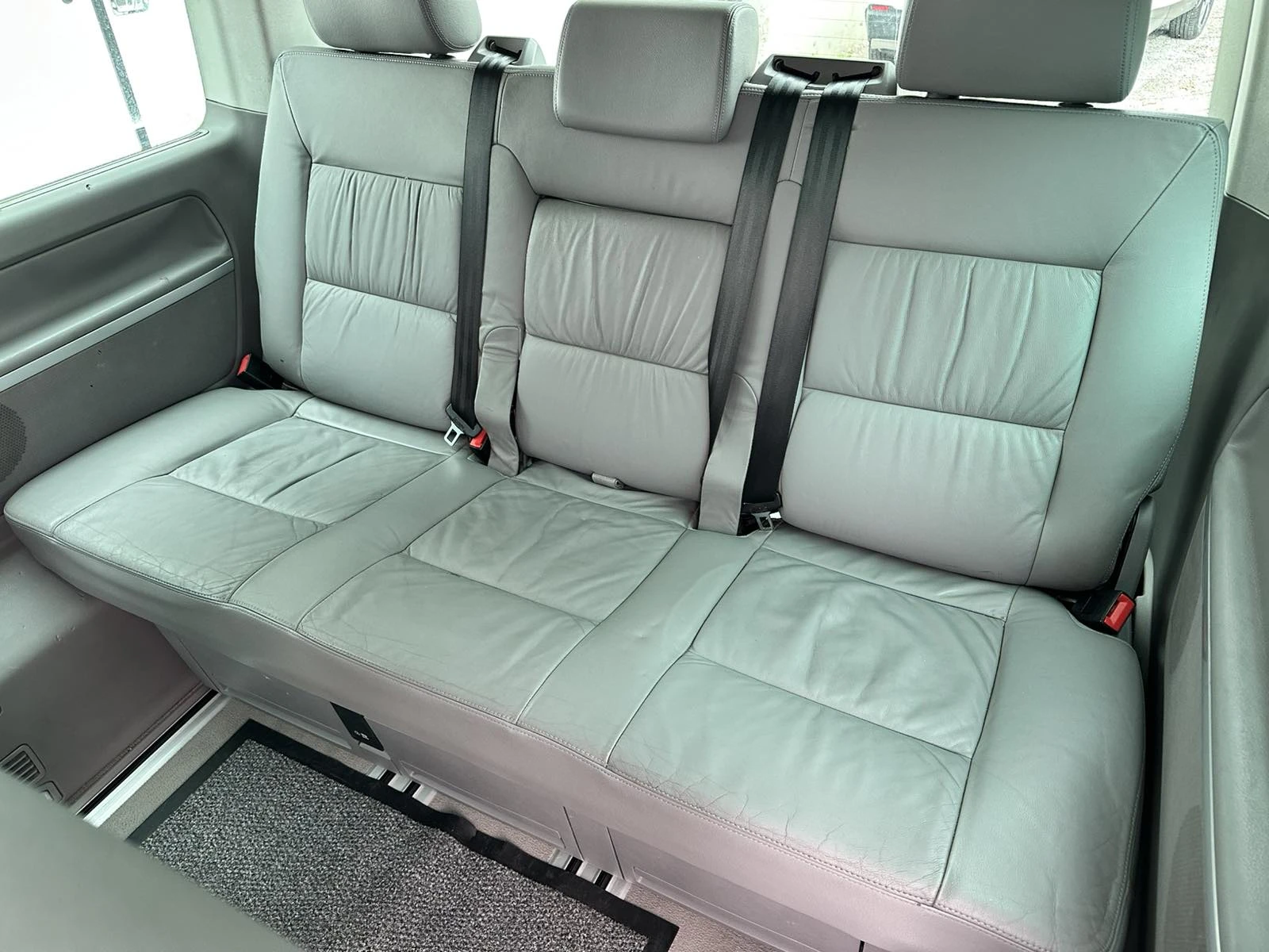 VW Multivan 2.5 Tdi HIGHLINE - изображение 10