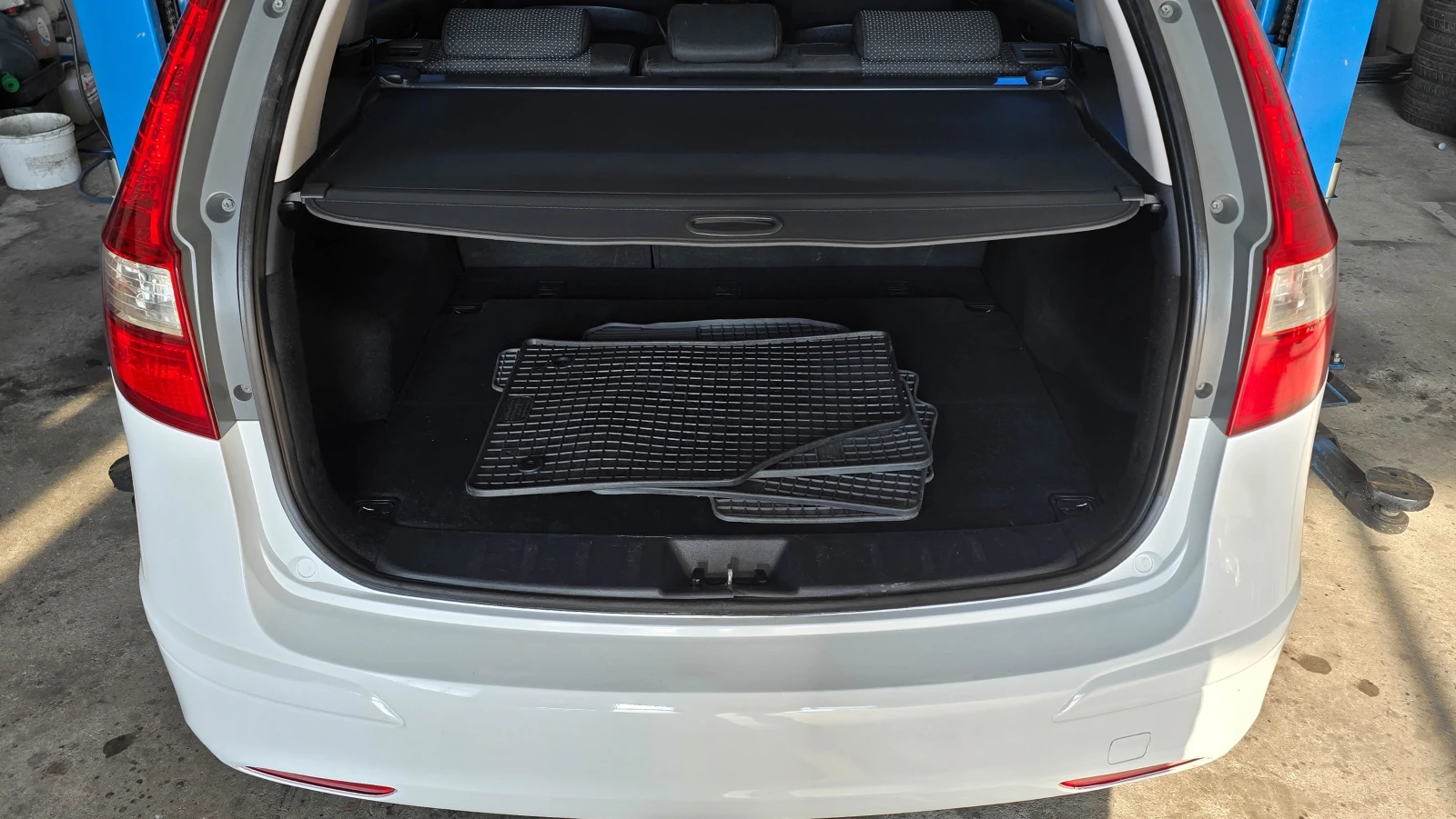 Hyundai I20 1.6* 90��* �����* �������� | Mobile.bg � ����������� 12