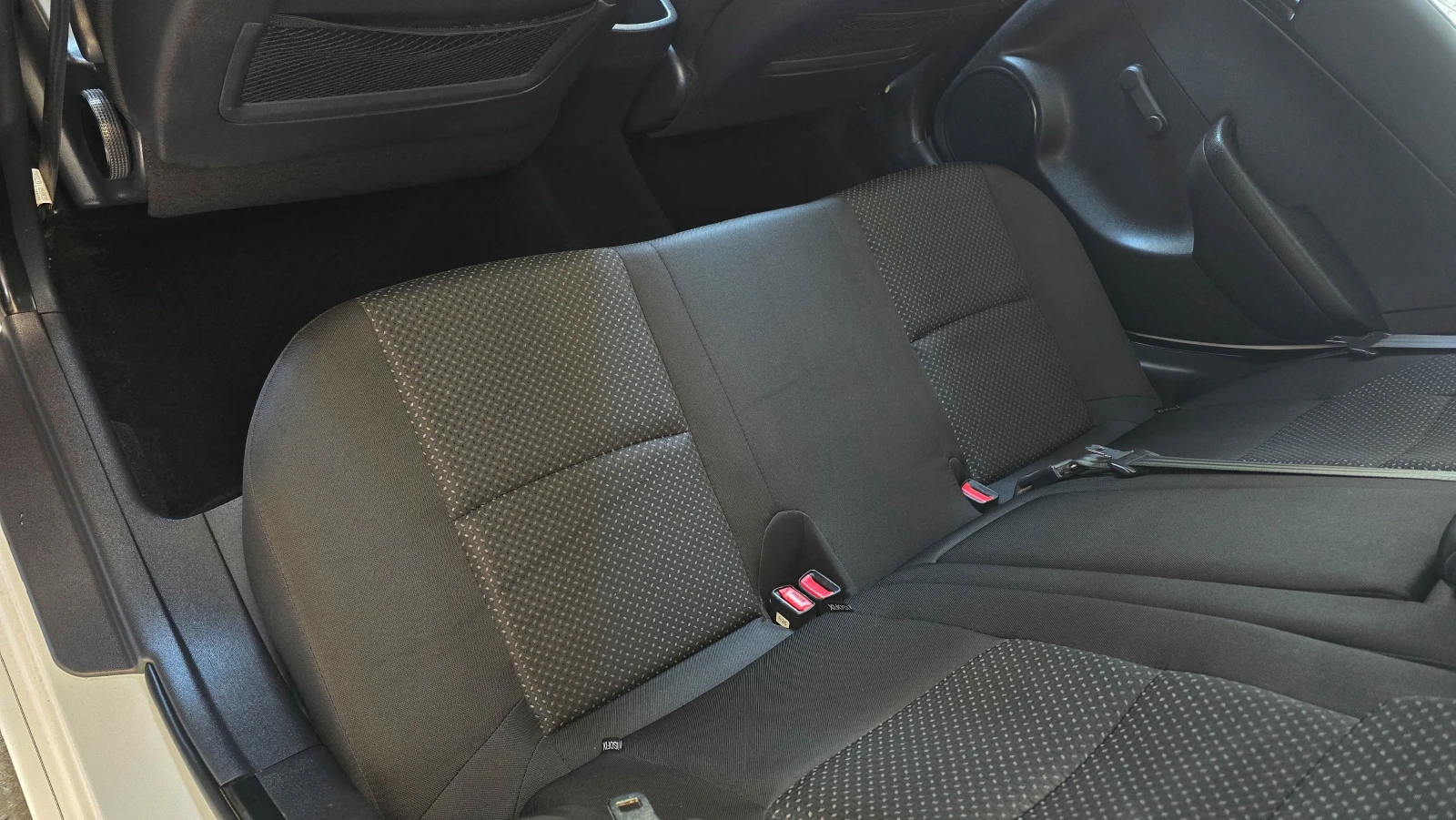 Hyundai I20 1.6* 90��* �����* �������� | Mobile.bg � ����������� 11