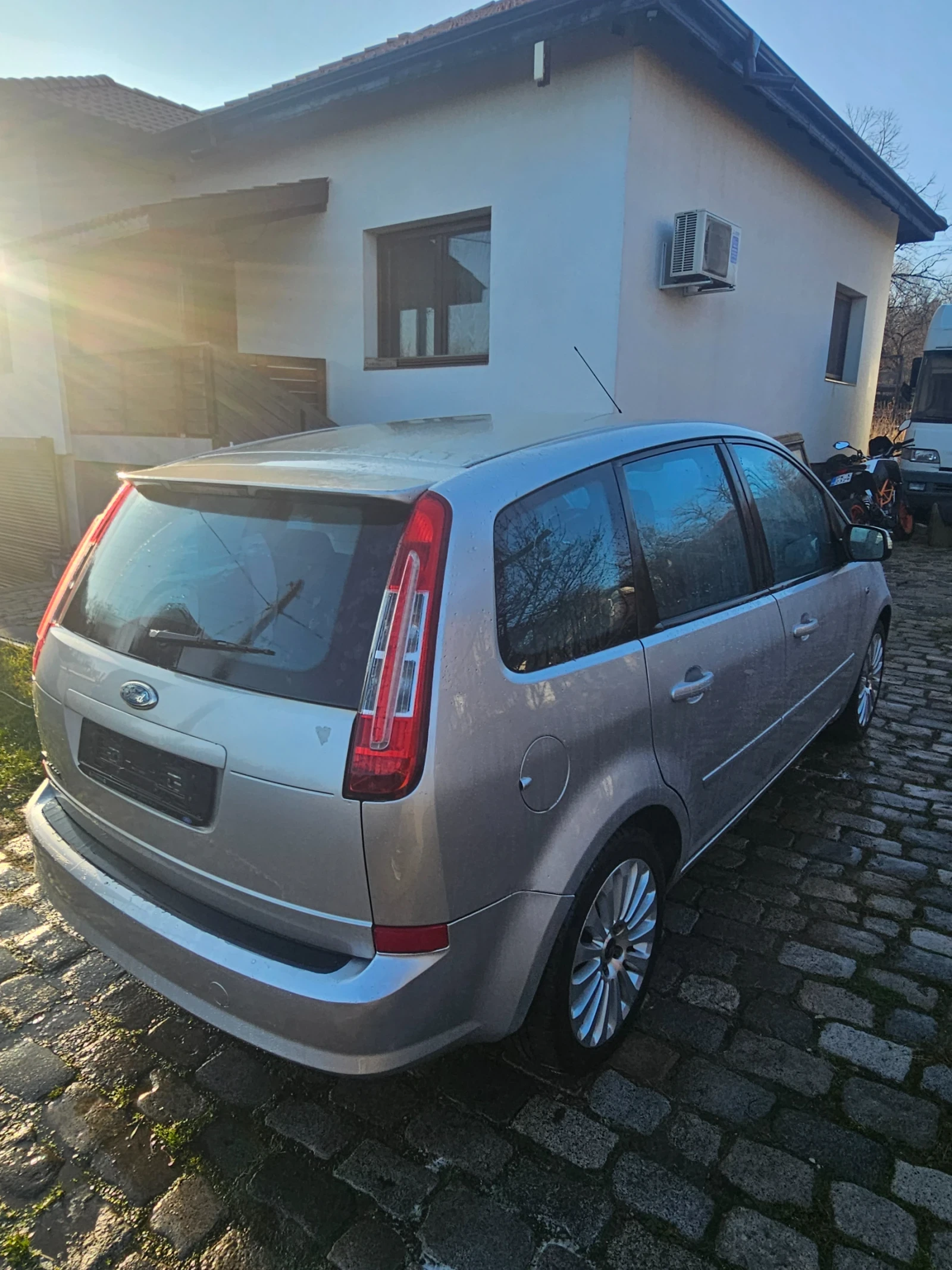 Ford C-max 2.0 benz gas 2010 - изображение 8