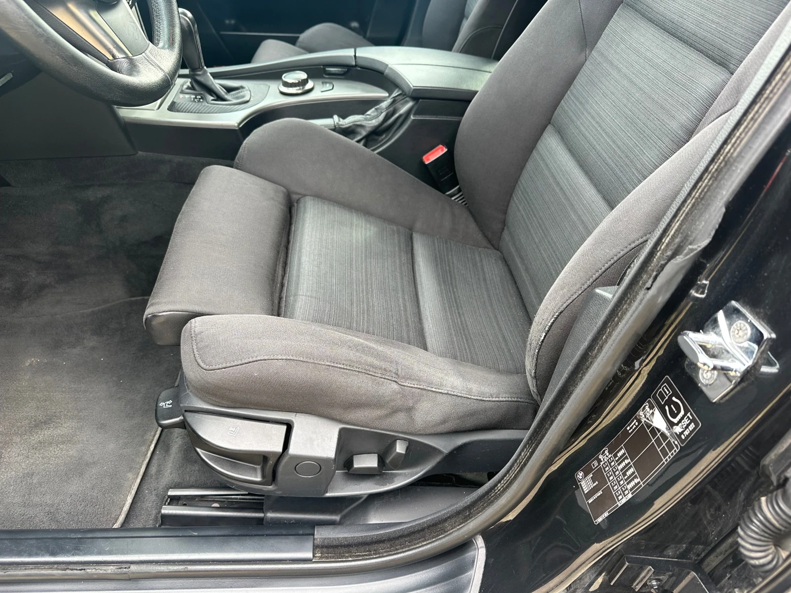 BMW 530 3.0 XD-231 k.s. - изображение 8