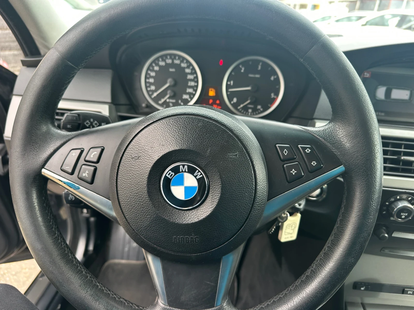 BMW 530 3.0 XD-231 k.s. - изображение 9