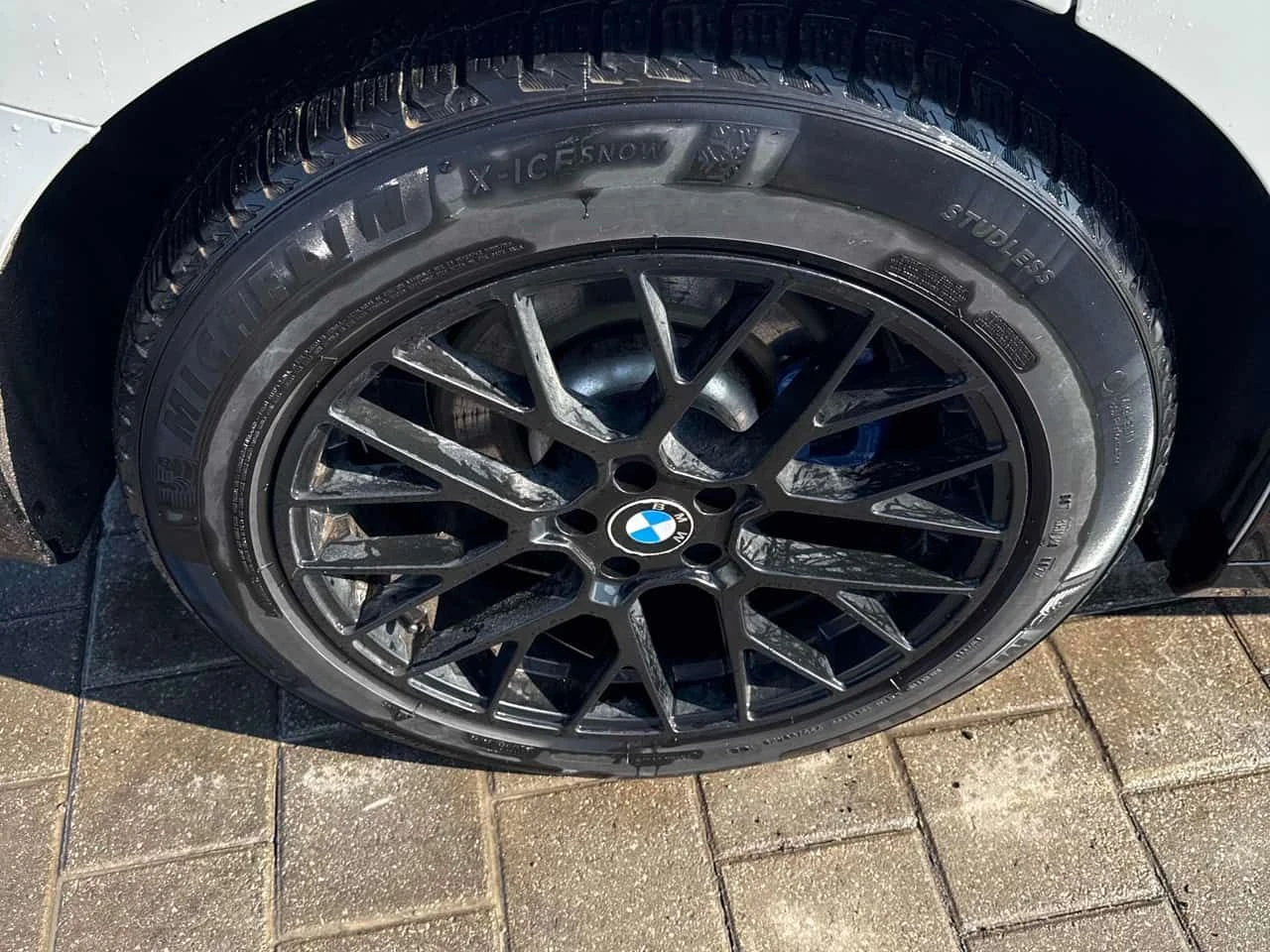 BMW iX xDrive50  CARFAX | Mobile.bg � ����������� 16