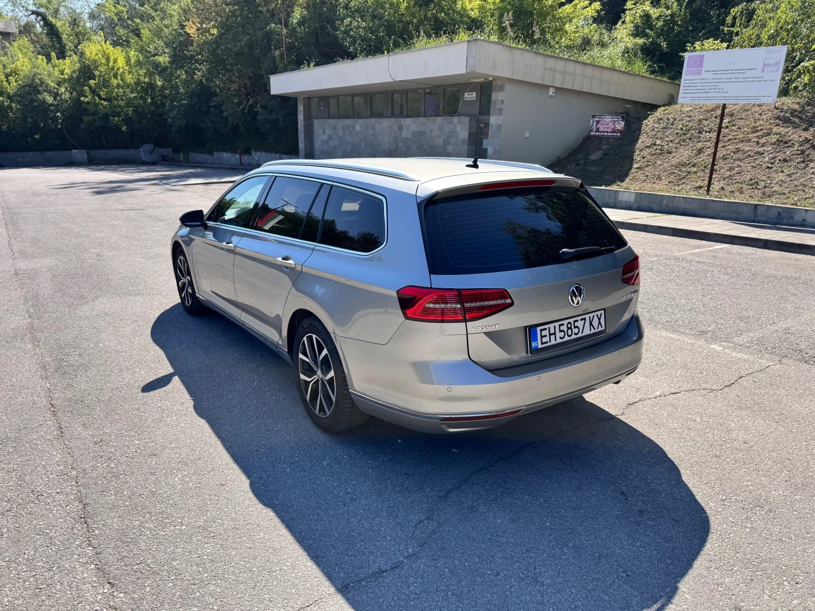 VW Passat, снимка 3 - Автомобили и джипове - 53974351