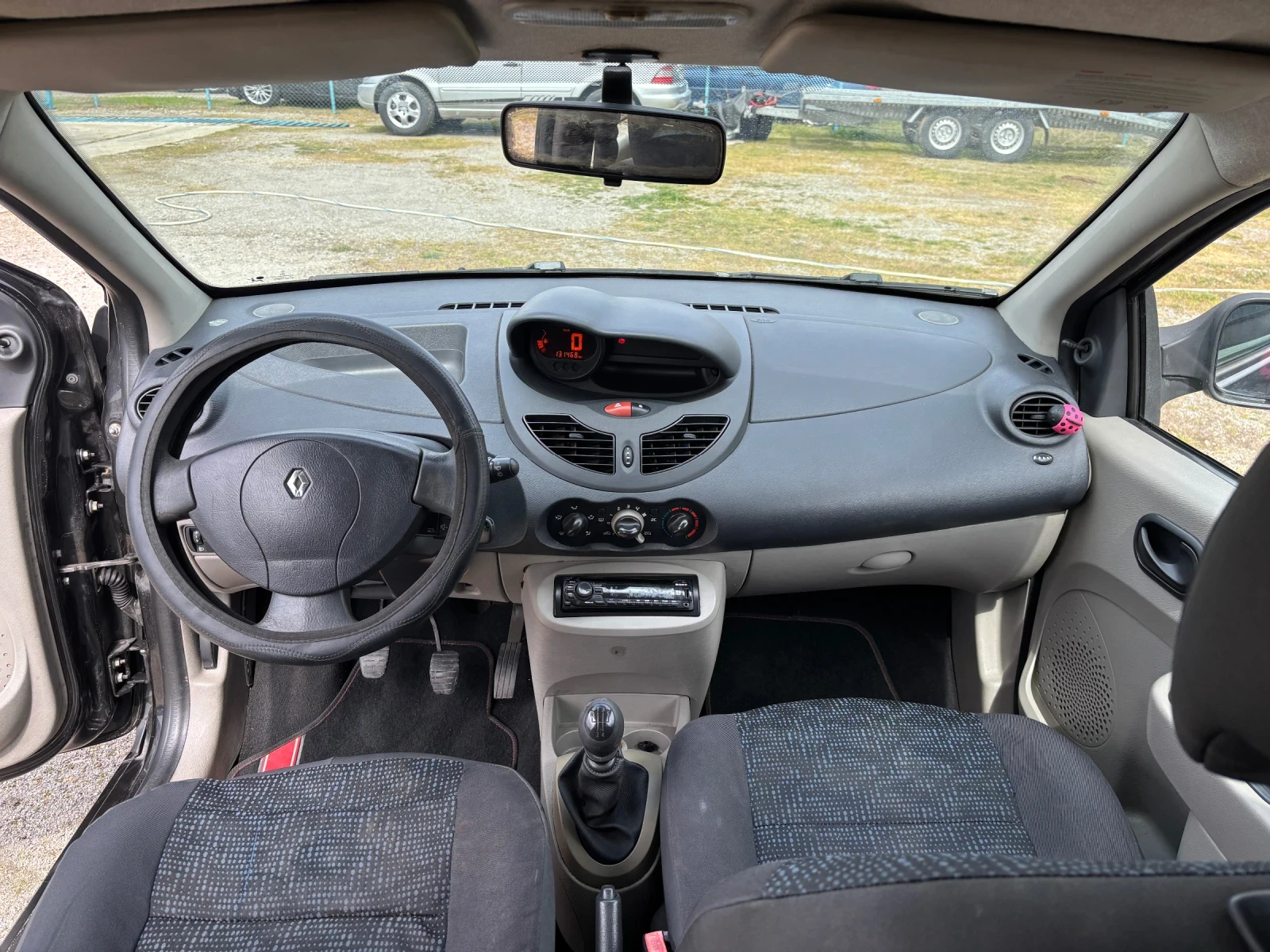 Renault Twingo 1.2, снимка 9 - Автомобили и джипове - 54040933